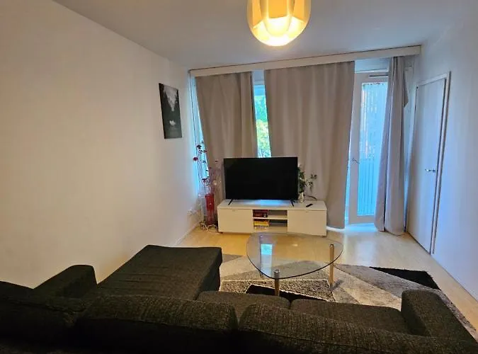 Comfortable 1 Bedroom In