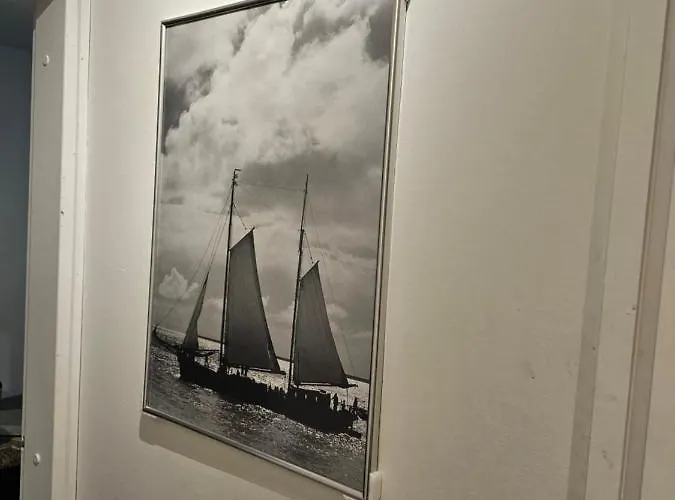 Comfortable 1 Bedroom In *